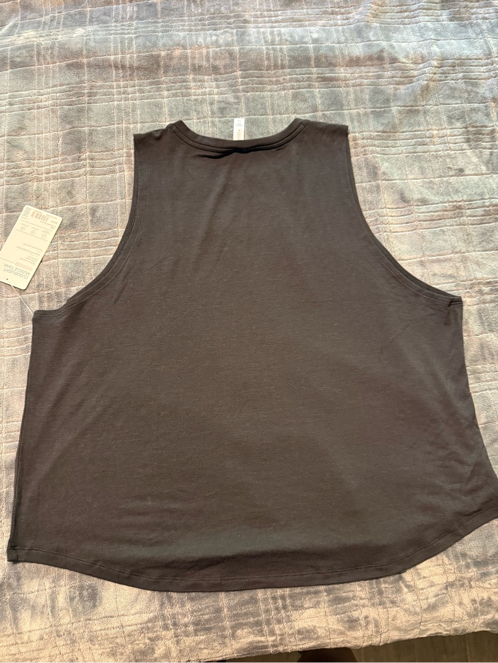 Athleta Black Sleeveless Muscle Tank Top - Picture 2 of 4